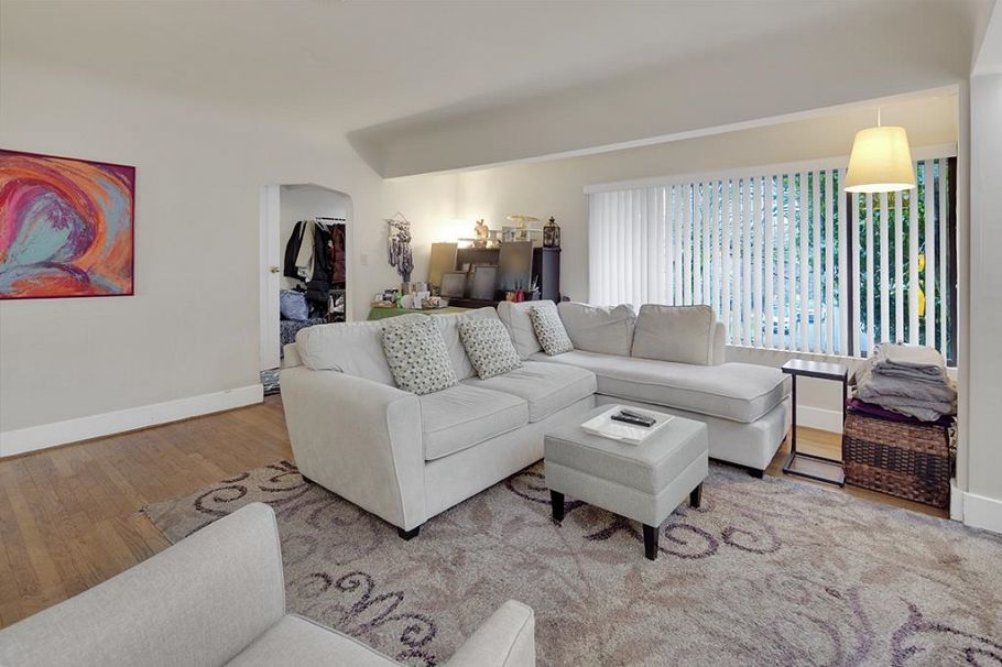 1373 W 64th Avenue Vancouver, BC - 17