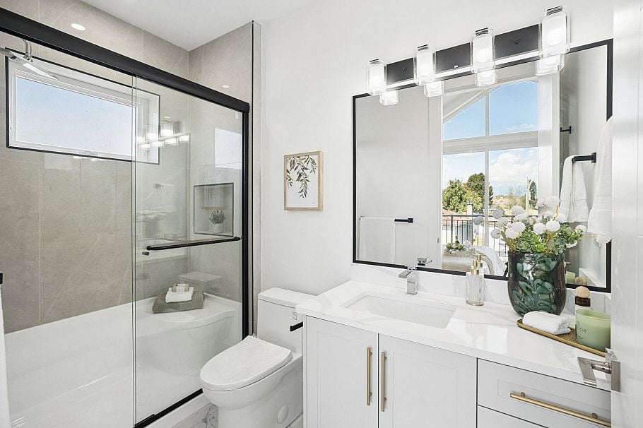 1005 E 55th Avenue Vancouver, BC - 24