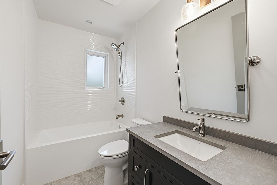 1249 Frederick Road North Vancouver, BC - 26