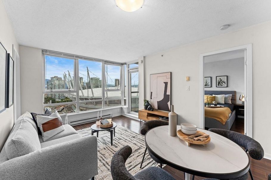 2607 928 Beatty Street Vancouver, BC - 2