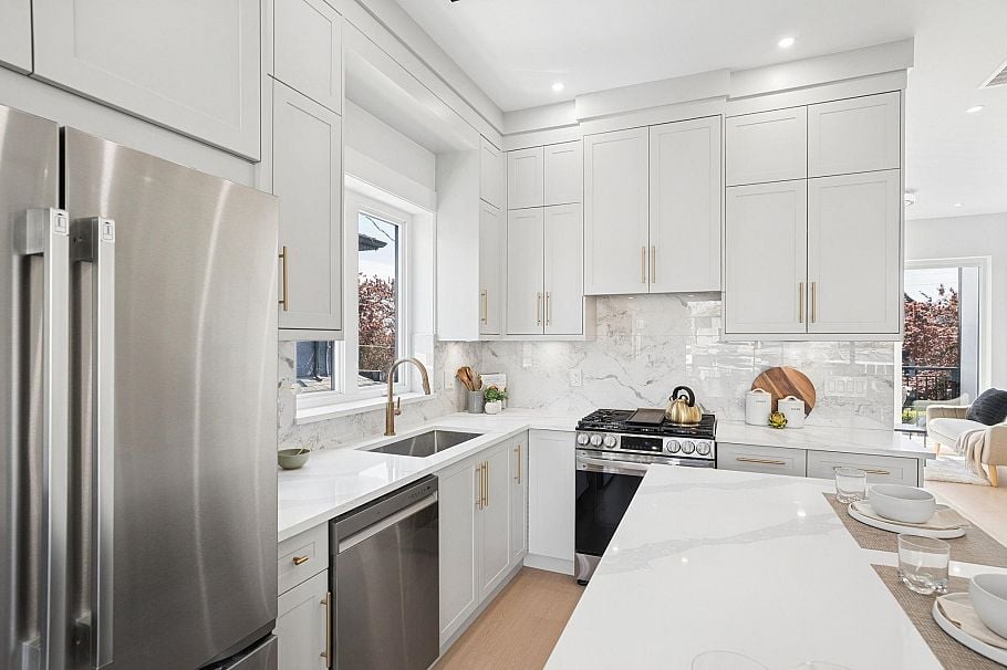 1005 E 55th Avenue Vancouver, BC - 11