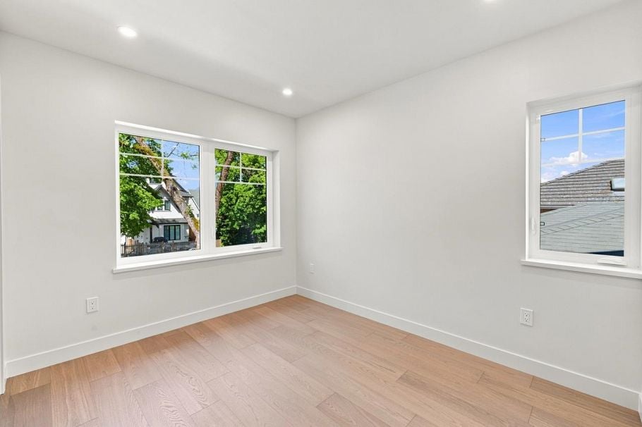 3206 E Georgia Street Vancouver, BC - 23