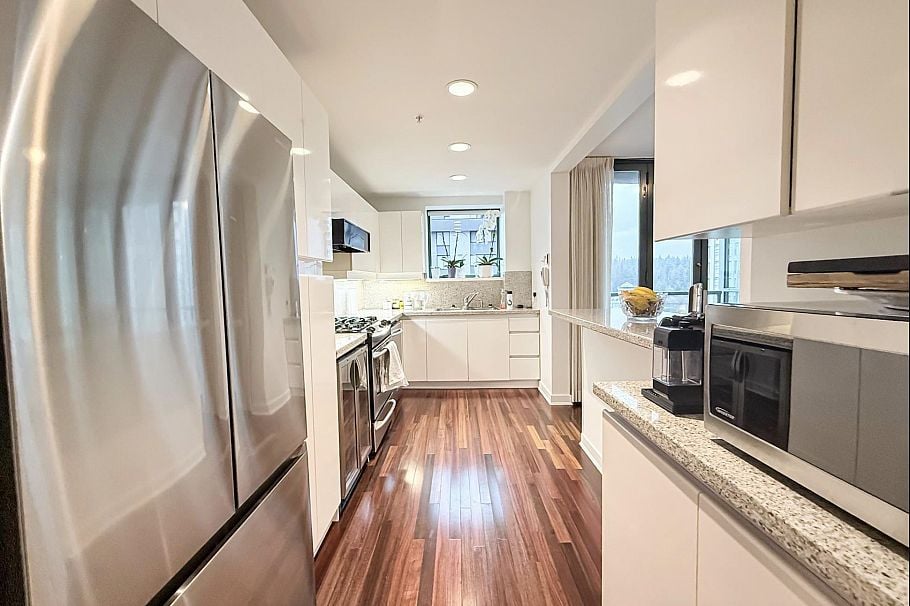 902 1888 Alberni Street Vancouver, BC - 8