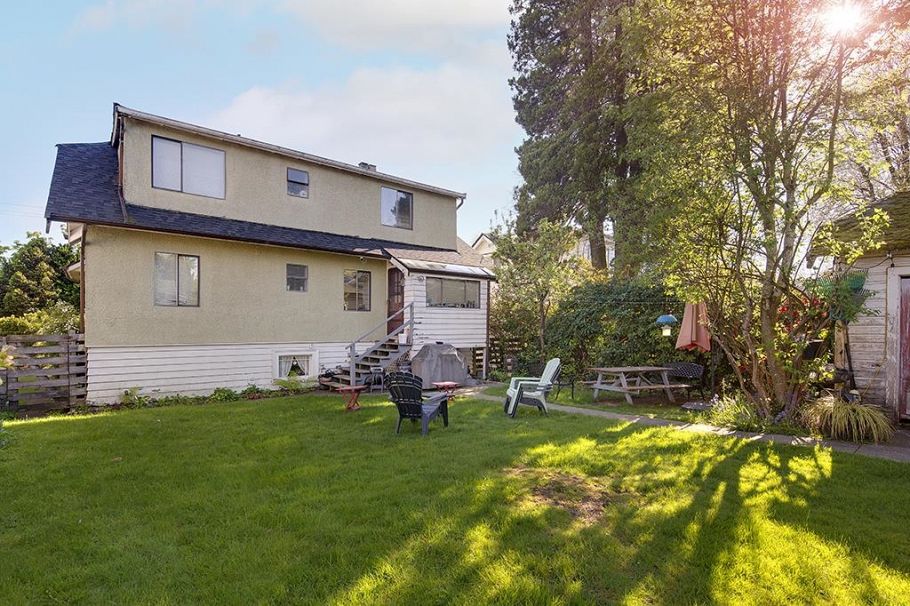 1373 W 64th Avenue Vancouver, BC - 8