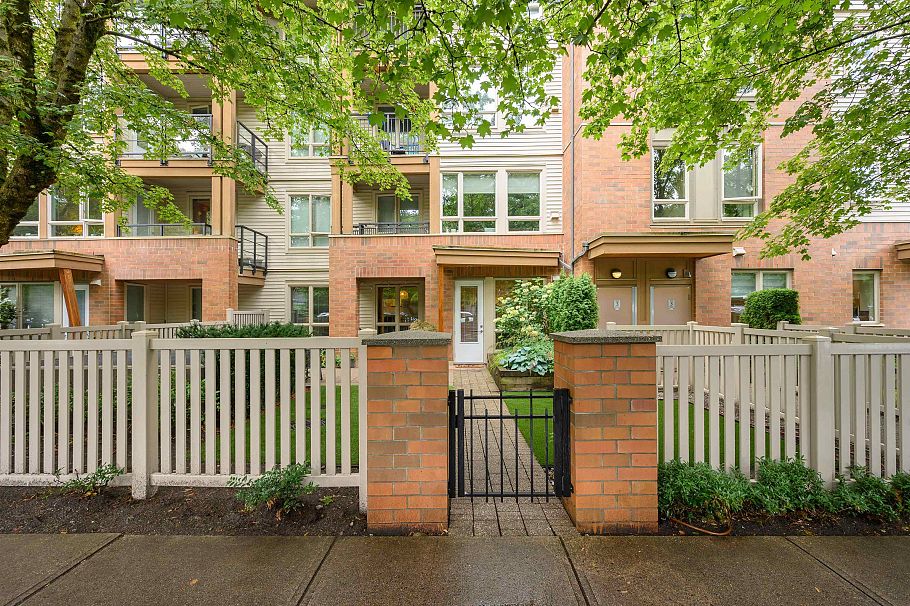 112 2601 Whiteley Court North Vancouver, BC - 27