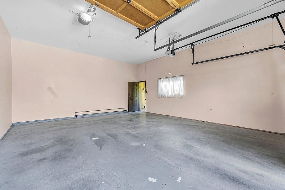 137 W Woodstock Avenue Vancouver, BC - 27