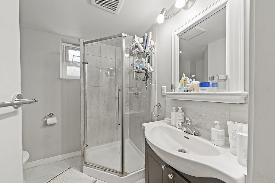 189 64th Ave E Street Vancouver, BC - 15