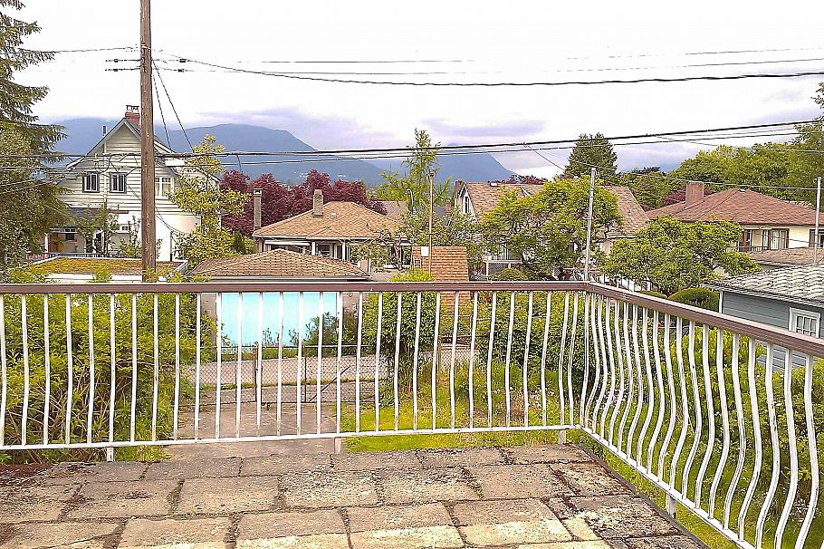 2561 Mcgill Street Vancouver, BC - 18