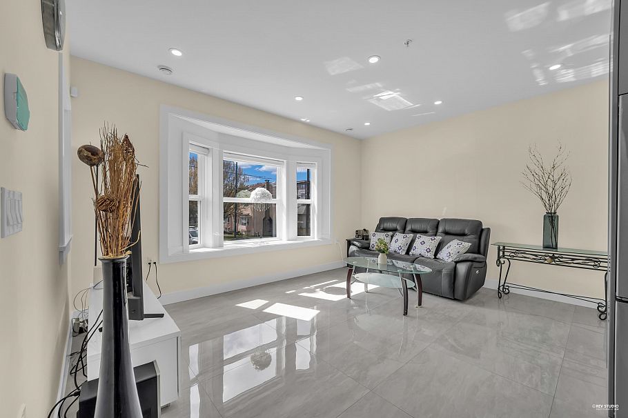 2915 Horley Street Vancouver, BC - 21