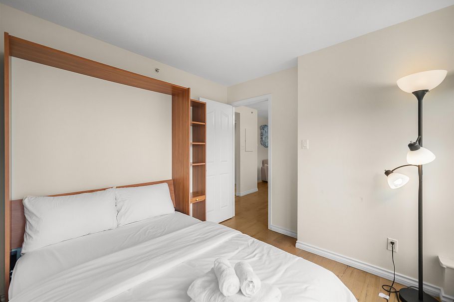 2204 183 Keefer Place Vancouver, BC - 8