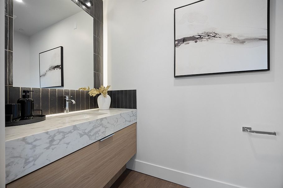 3114 Woodbine Drive North Vancouver, BC - 20