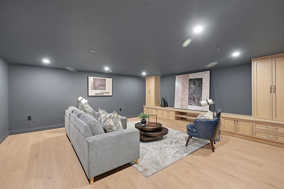 1249 Frederick Road North Vancouver, BC - 31