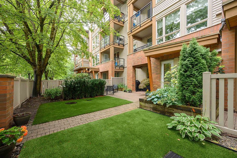 112 2601 Whiteley Court North Vancouver, BC - 2
