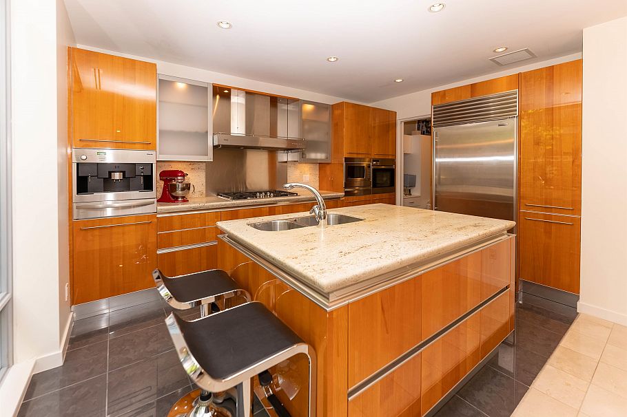 1163 W CORDOVA STREET, Vancouver BC V6C 3T1 Vancouver, BC - 5