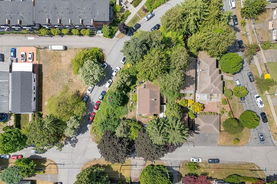 7957 Columbia Street Vancouver, BC - 7