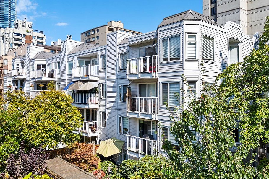 106 1147 Nelson Street Vancouver, BC - 35