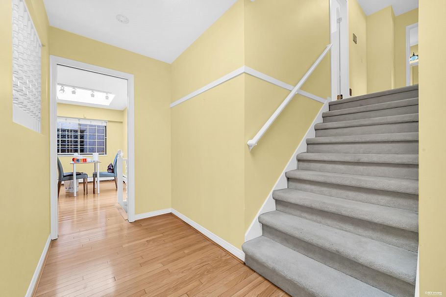 137 W Woodstock Avenue Vancouver, BC - 17