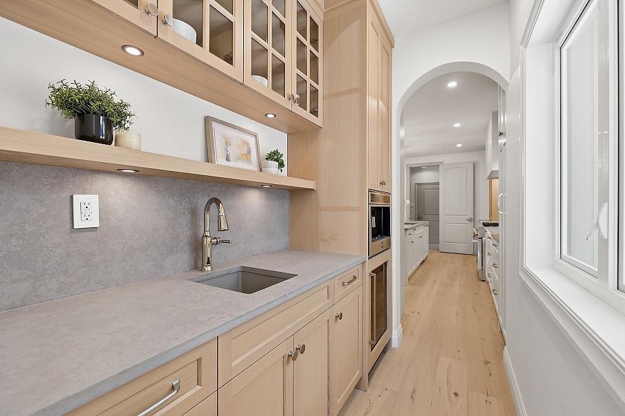 1249 Frederick Road North Vancouver, BC - 17
