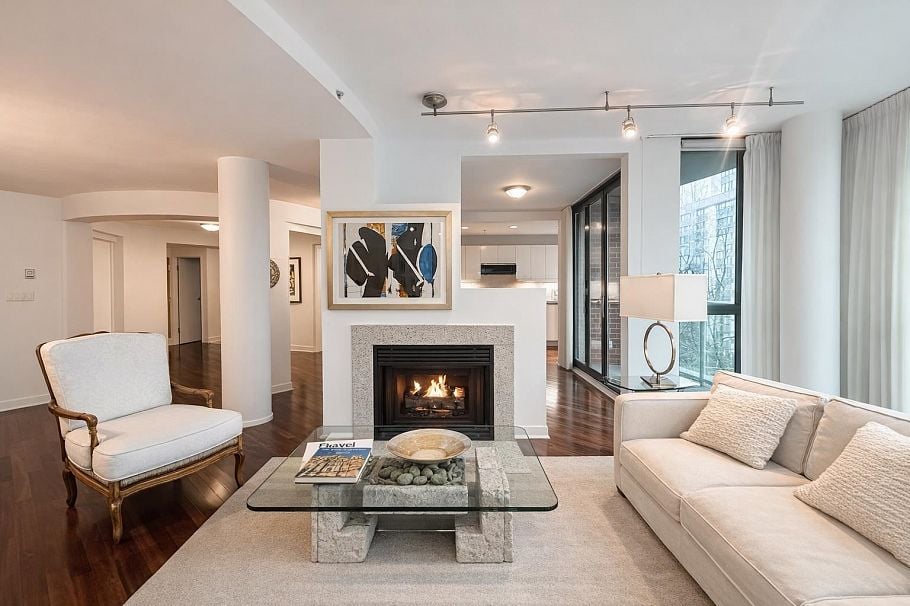 902 1888 Alberni Street Vancouver, BC - 5