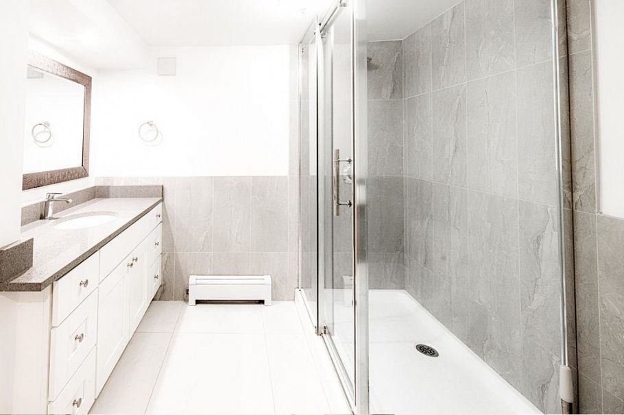 1588 W 29th Avenue Vancouver, BC - 38