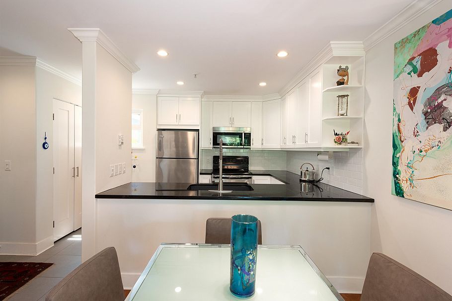 303 2250 W 3rd Avenue Vancouver, BC - 12