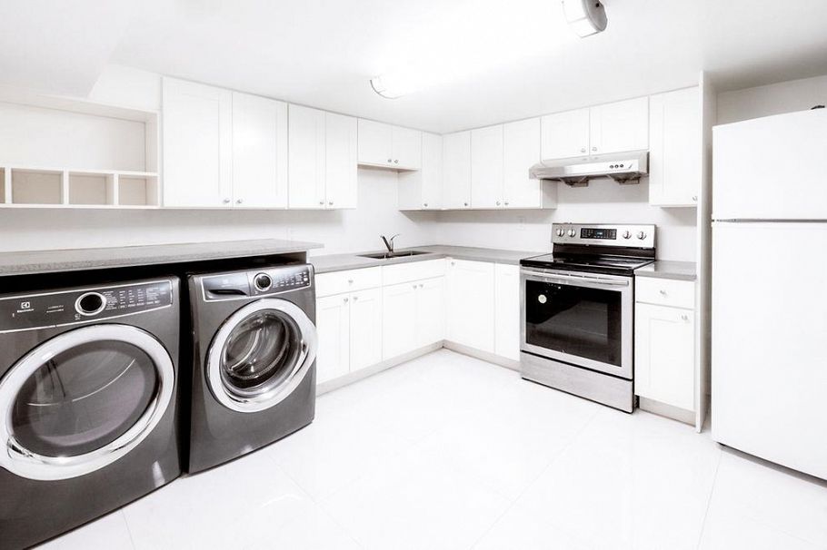 1588 W 29th Avenue Vancouver, BC - 39