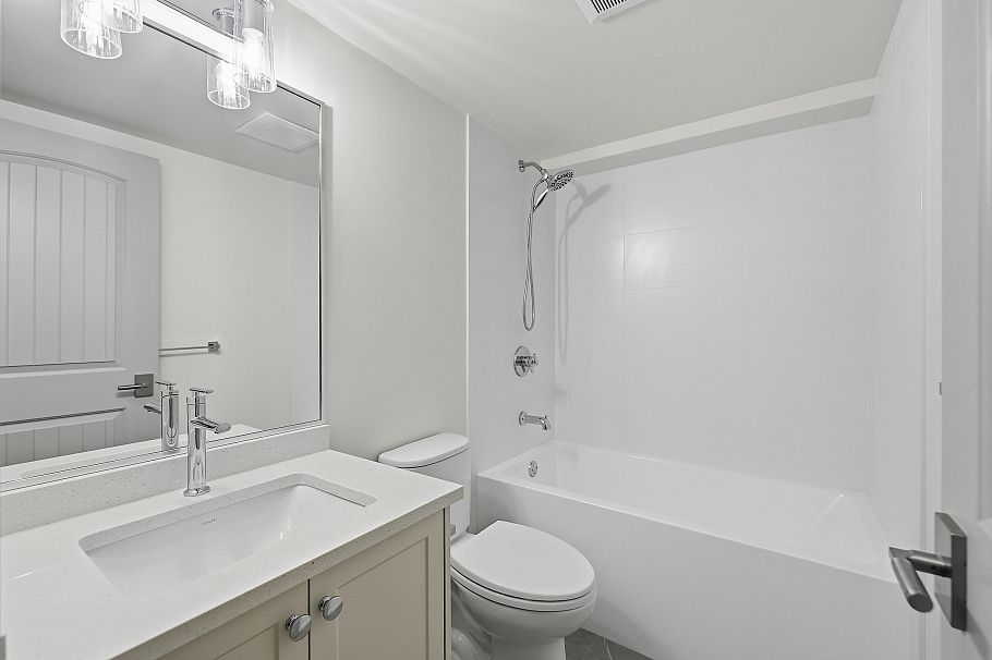 1249 Frederick Road North Vancouver, BC - 34