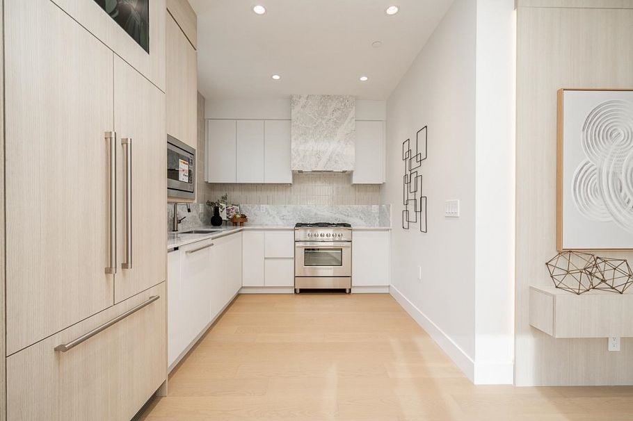 2877 Cambridge Street Vancouver, BC - 10