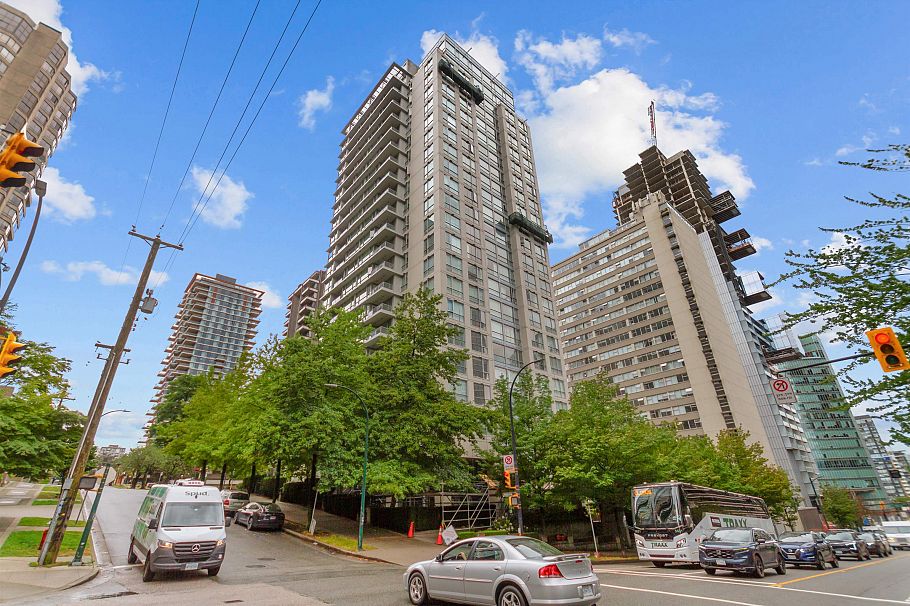 1401 1420 W Georgia Street Vancouver, BC - 21