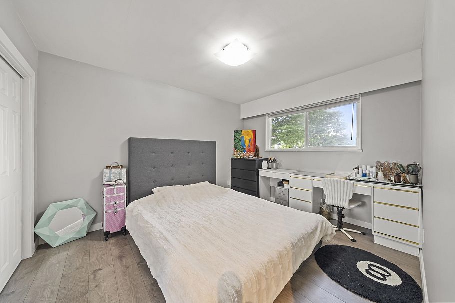 189 64th Ave E Street Vancouver, BC - 9