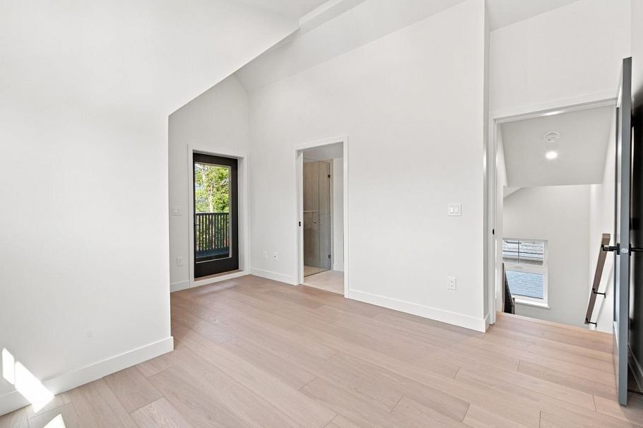 3206 E Georgia Street Vancouver, BC - 28