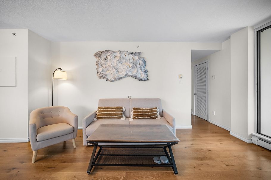 2204 183 Keefer Place Vancouver, BC - 4