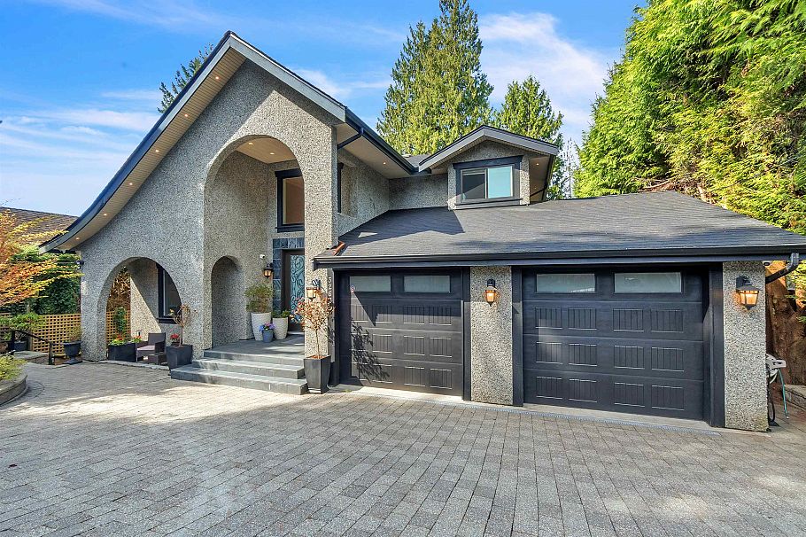 3263 Norwood Avenue North Vancouver, BC - 21