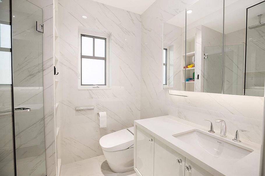 1239 W 40th Avenue Vancouver, BC - 21