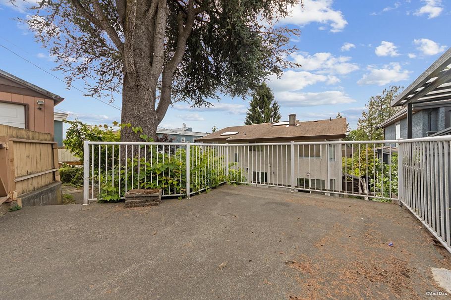 2087 Harrison Drive Vancouver, BC - 37