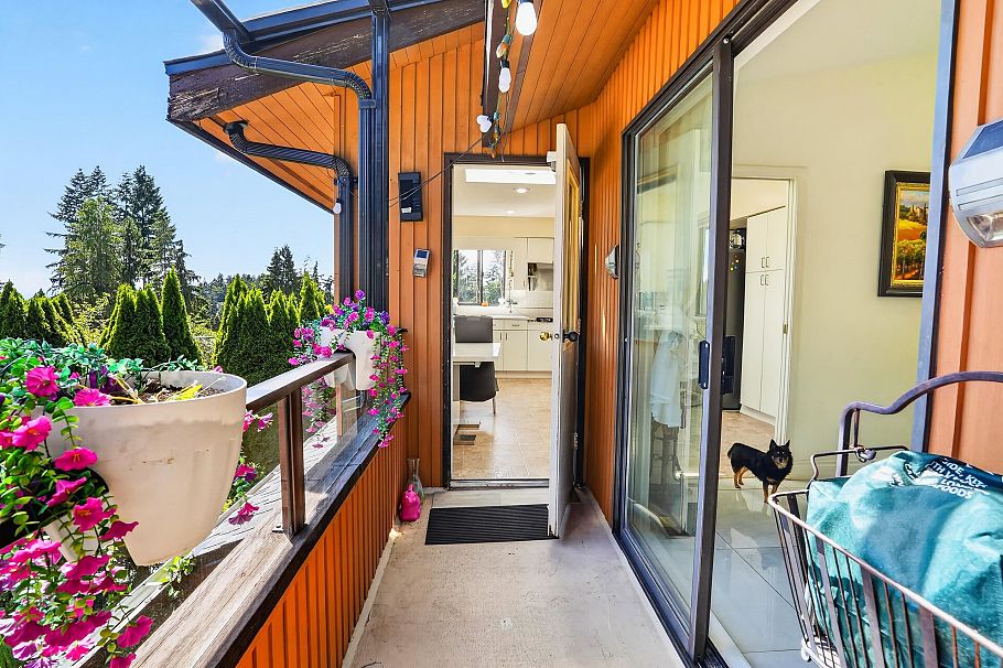 2940 Dresden Way North Vancouver, BC - 16
