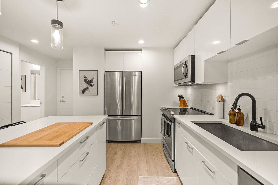 103 719 W 3rd Street North Vancouver, BC - 10