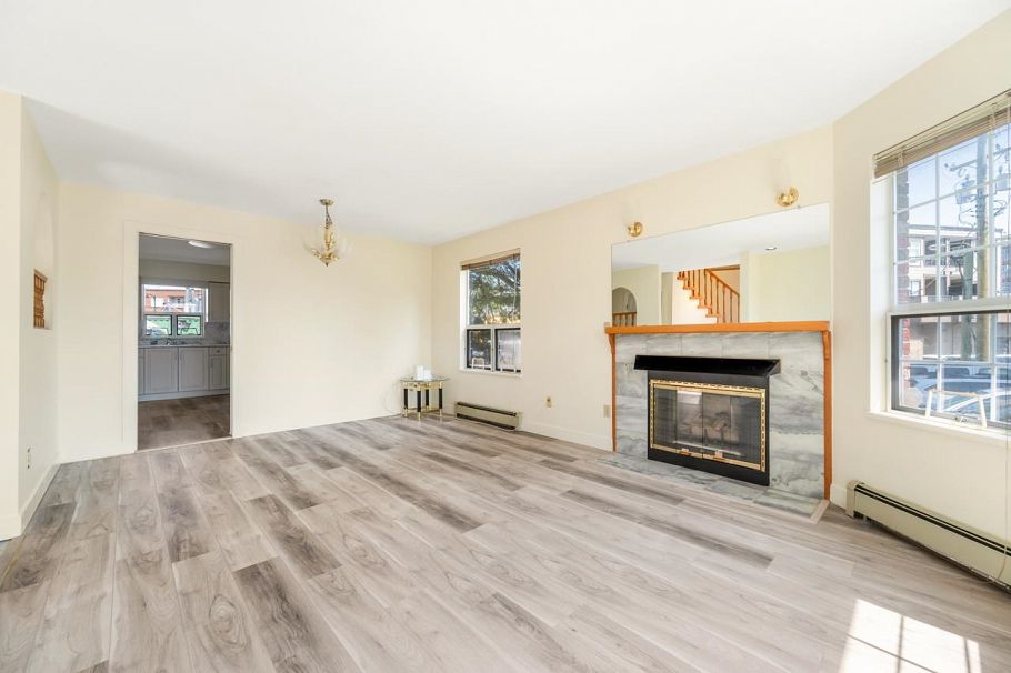 2547 E 34th Avenue Vancouver, BC - 6