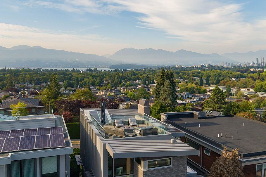 3250 W 20th Avenue Vancouver, BC - 35