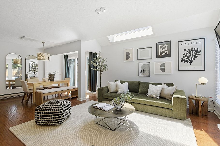 3385 W 8th Avenue Vancouver, BC - 3