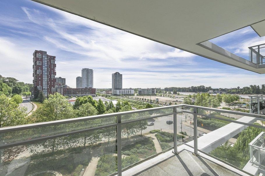 711 3281 E Kent Avenue North Vancouver, BC - 15