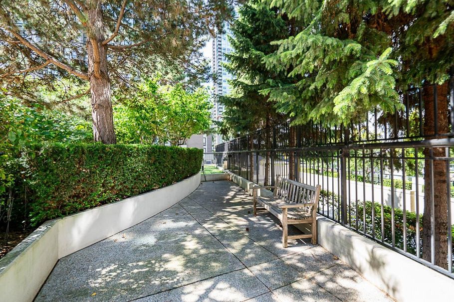 1261 Richards Street Vancouver, BC - 33