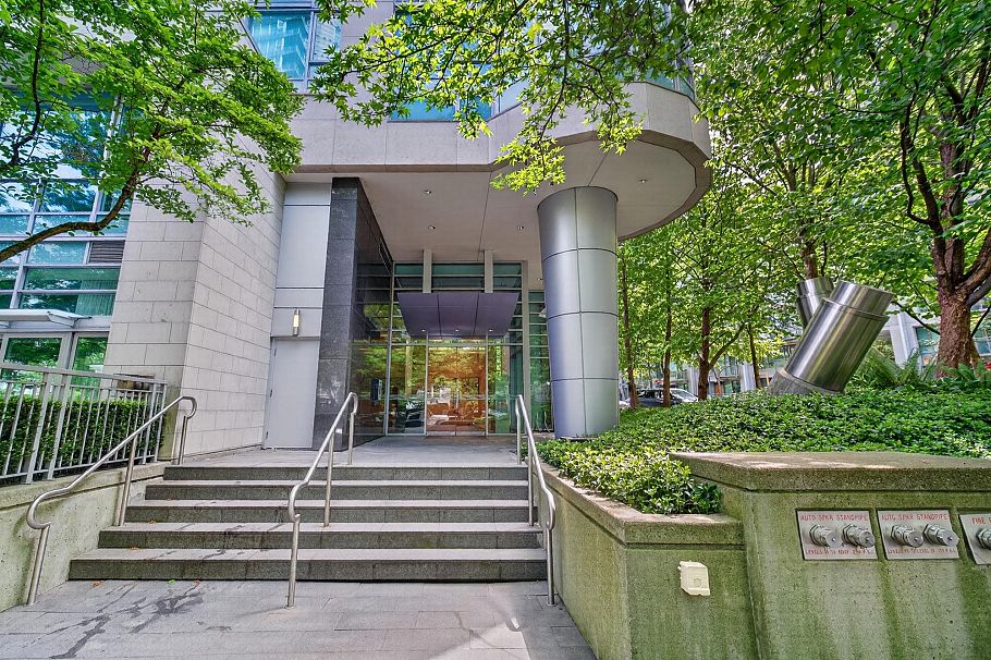 1004 590 Nicola Street Vancouver, BC - 26