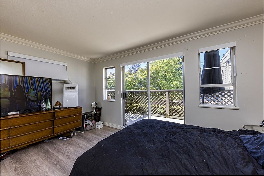 7 249 E 4th Street North Vancouver, BC - 16