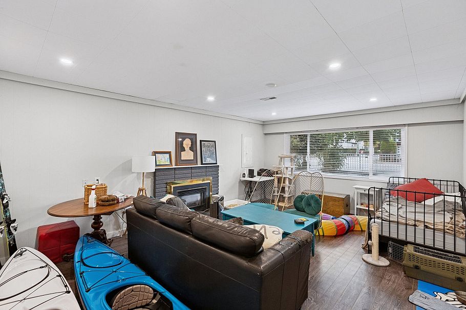 651 E 17th Avenue Vancouver, BC - 23