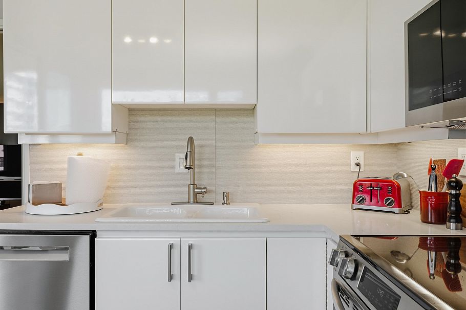 901 1566 W 13th Avenue Vancouver, BC - 13
