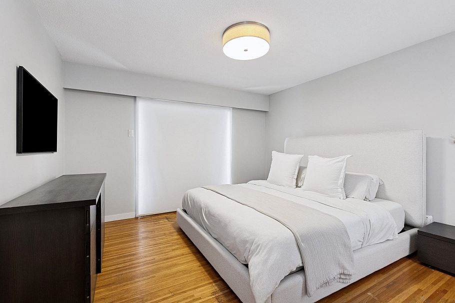 651 E 17th Avenue Vancouver, BC - 16