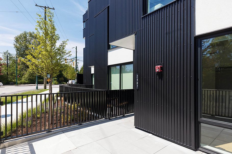 2407 N Grandview Highway Vancouver, BC - 38