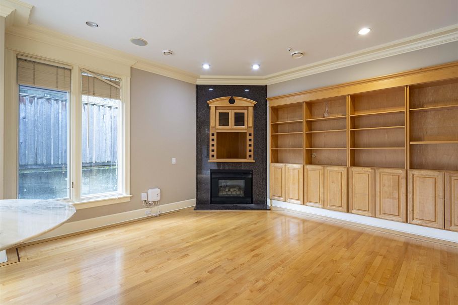 3808 W 13th Avenue Vancouver, BC - 11