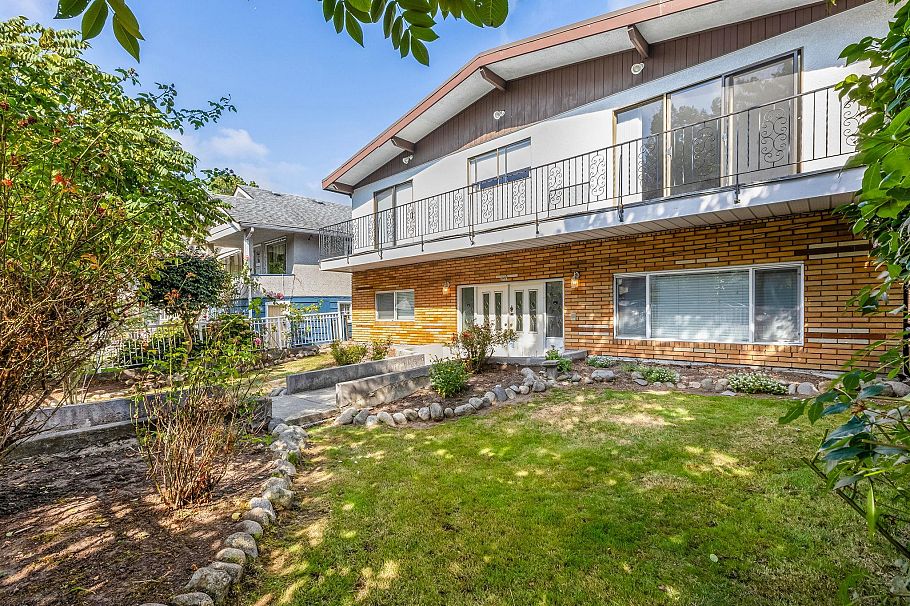 651 E 17th Avenue Vancouver, BC - 1